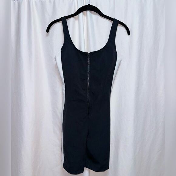 Gigi C Sport Theo black and white zip front sleeveless workout romper | Sz S - Picture 2 of 7